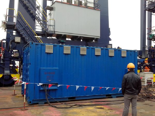 振華港機800KVA移動岸電電源現場.jpg 振華港機800KVA移動岸電電源現場.jpg